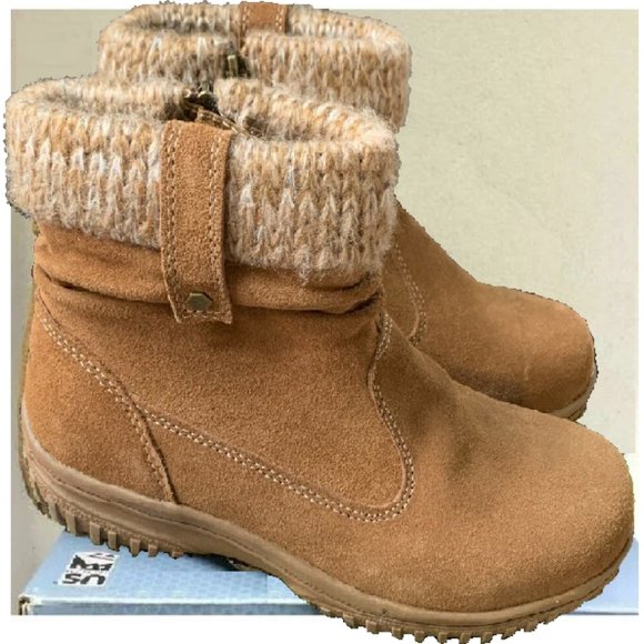 Khombu Shoes - Women's Water Repellent Leather Boots - Sz 10